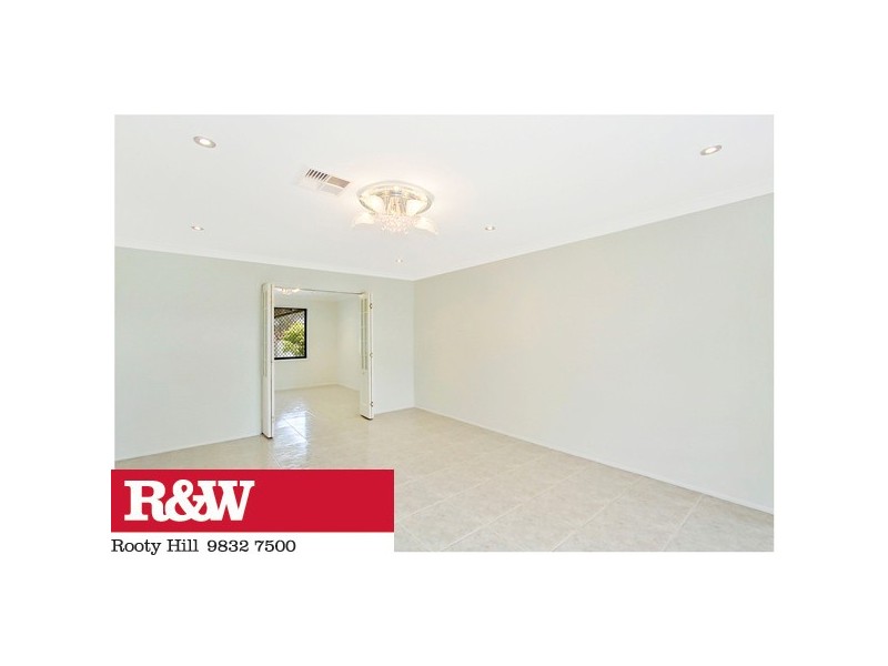 7 Cassar Place, Oakhurst NSW 2761