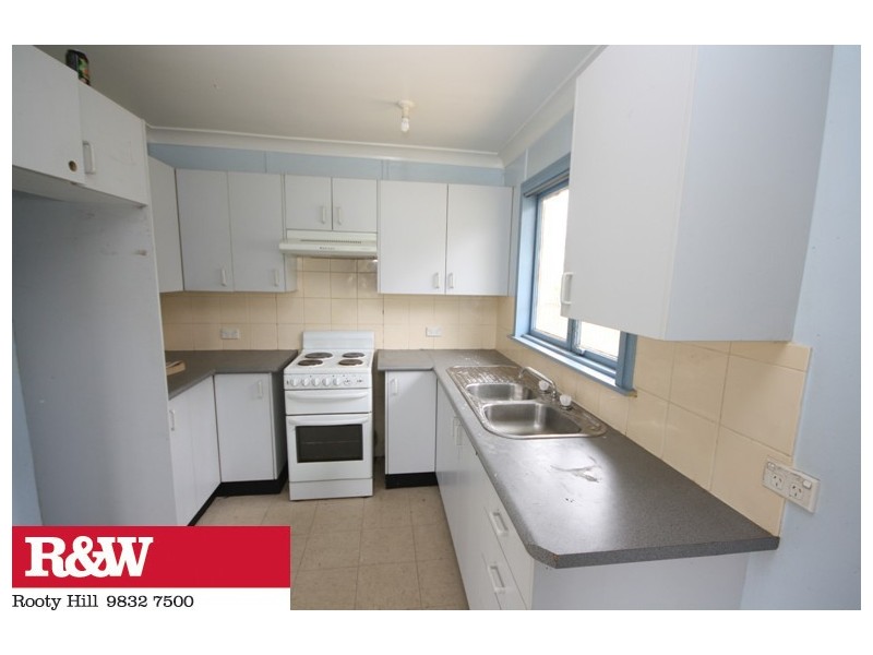 2 Kiwi Place, Lethbridge Park NSW 2770