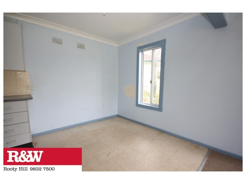 2 Kiwi Place, Lethbridge Park NSW 2770