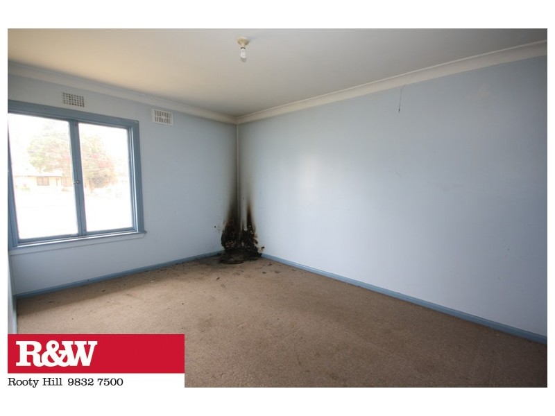 2 Kiwi Place, Lethbridge Park NSW 2770