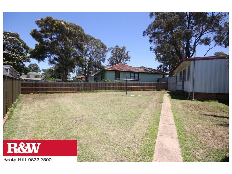 2 Kiwi Place, Lethbridge Park NSW 2770