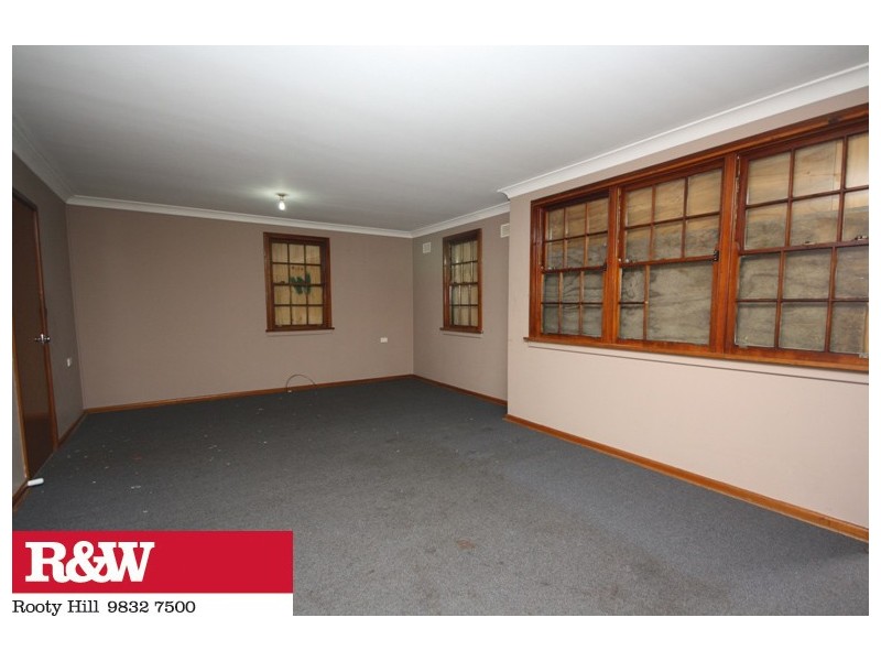 44 Tarawa Road, Lethbridge Park NSW 2770