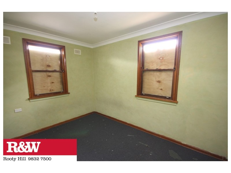 44 Tarawa Road, Lethbridge Park NSW 2770