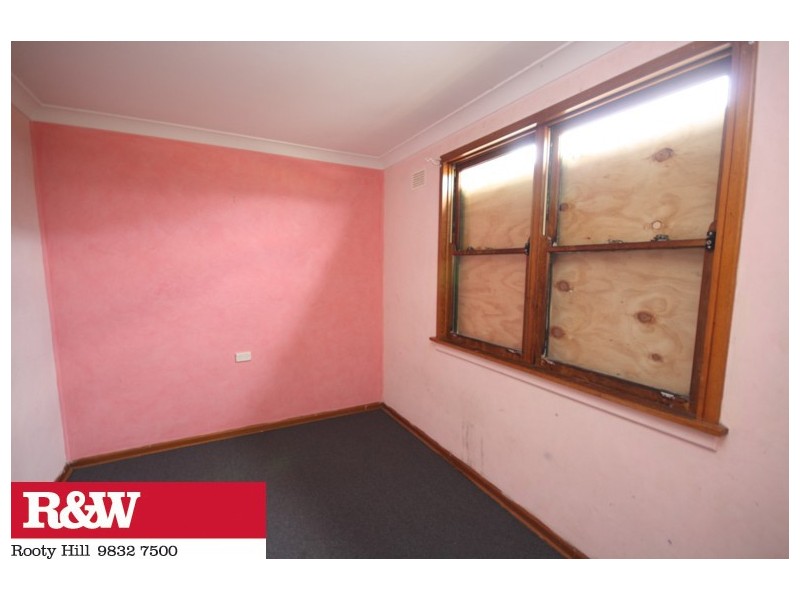 44 Tarawa Road, Lethbridge Park NSW 2770