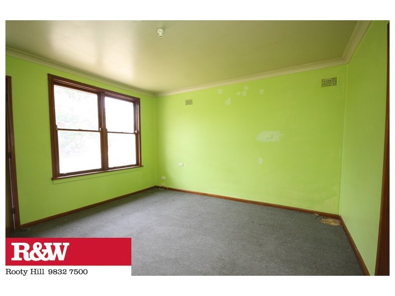 6 Tairora Street, Whalan NSW 2770