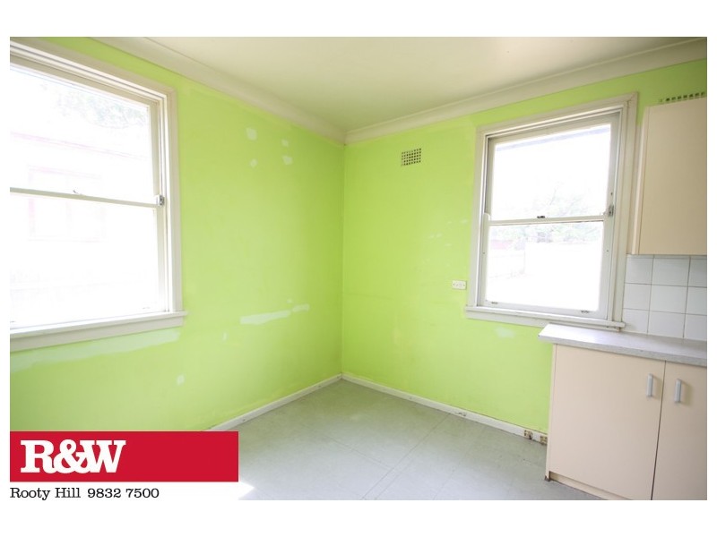 6 Tairora Street, Whalan NSW 2770