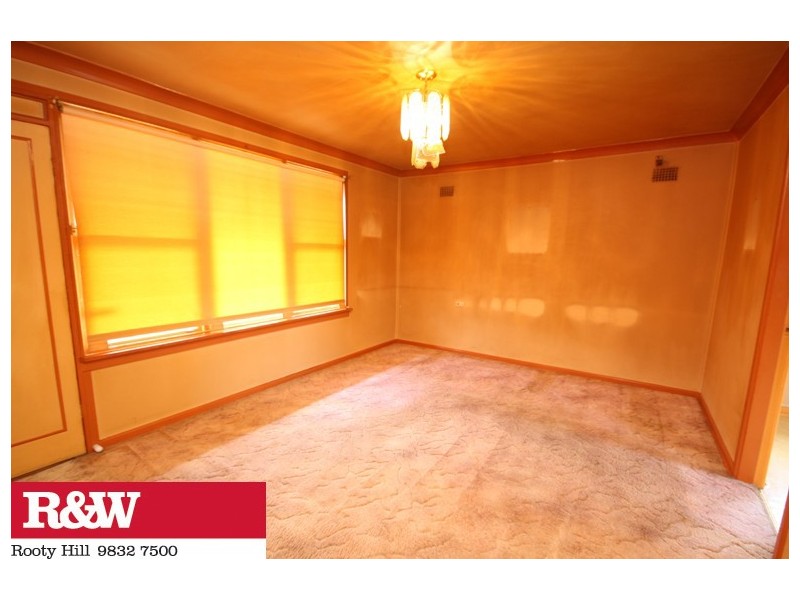 78 Gasmata Crescent, Whalan NSW 2770