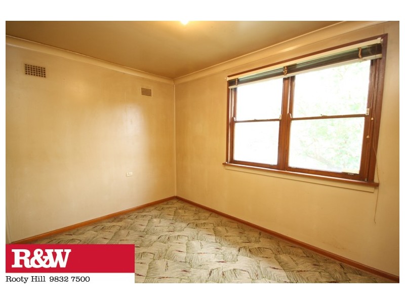 78 Gasmata Crescent, Whalan NSW 2770