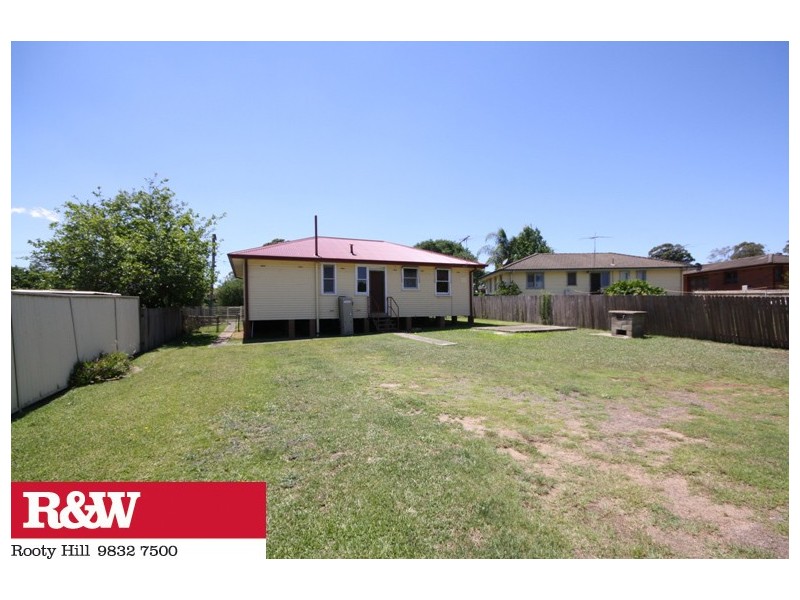 78 Gasmata Crescent, Whalan NSW 2770