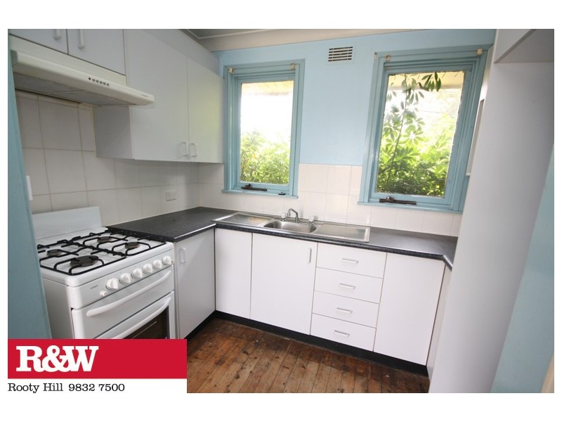 75 Palau Crescent, Lethbridge Park NSW 2770