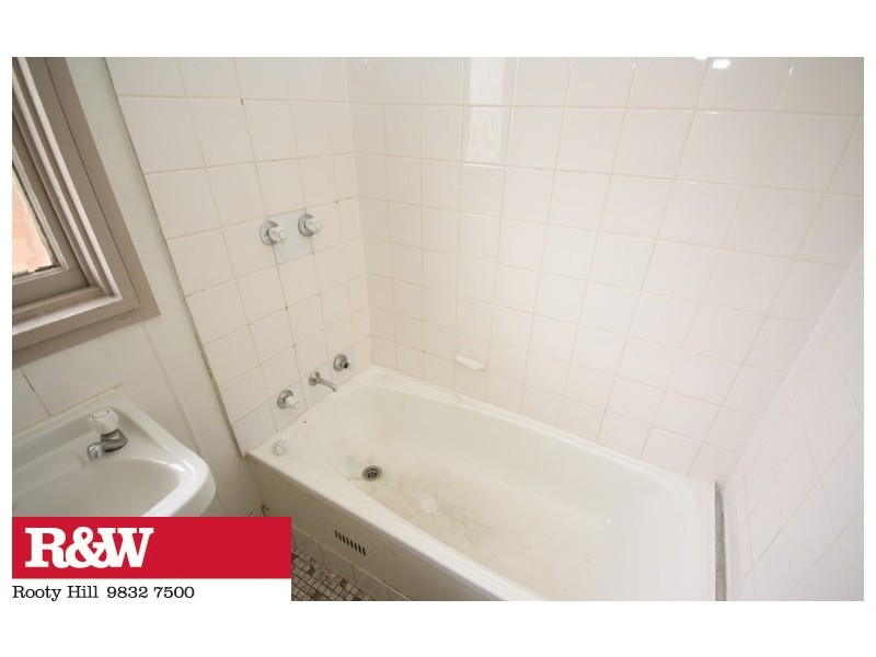 75 Palau Crescent, Lethbridge Park NSW 2770