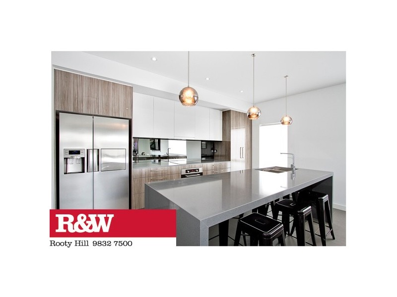 10 Risus Avenue, Glenmore Park NSW 2745