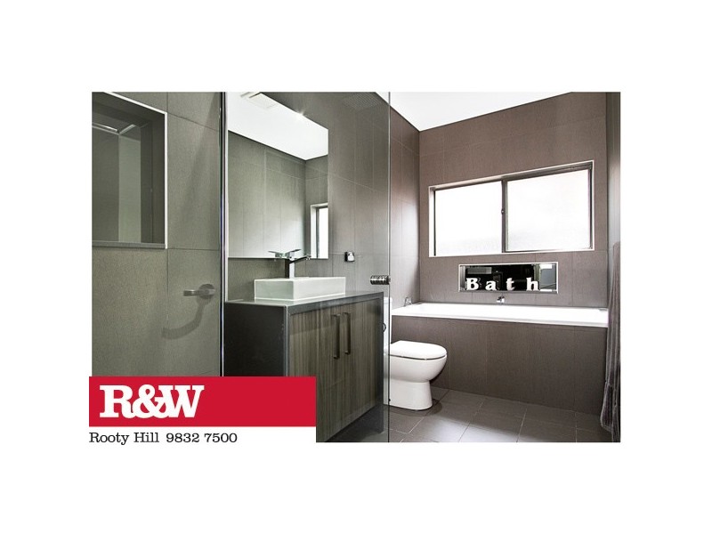 10 Risus Avenue, Glenmore Park NSW 2745