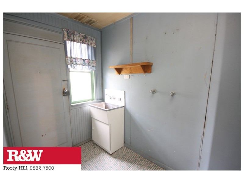 23 Palmyra Avenue, Lethbridge Park NSW 2770