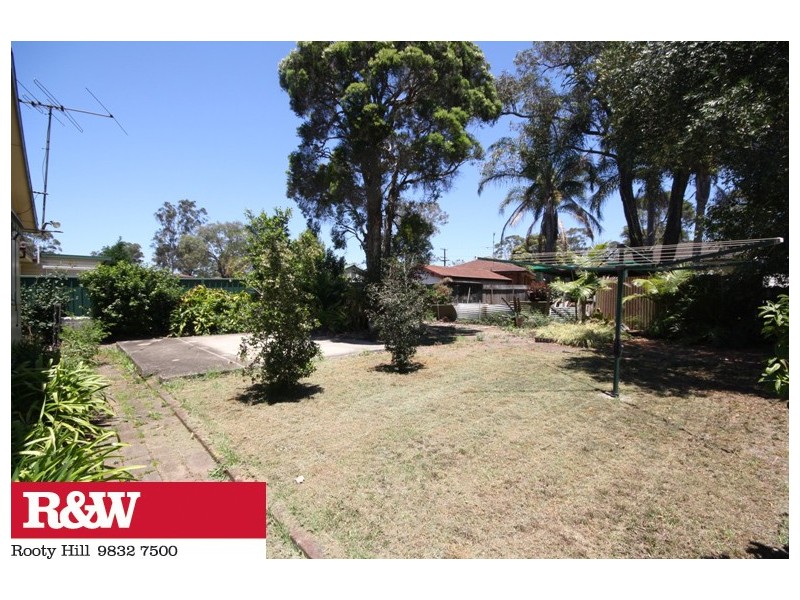 23 Palmyra Avenue, Lethbridge Park NSW 2770