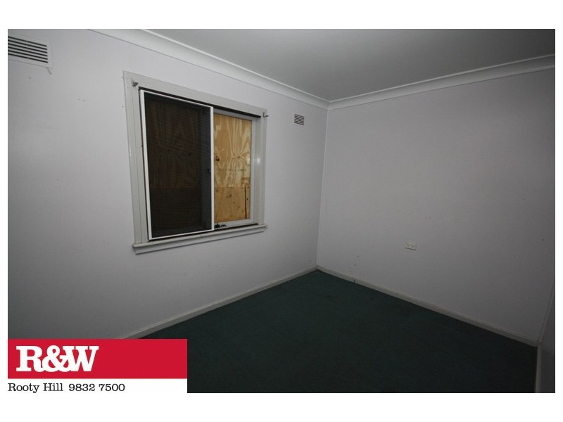 8 Franklin Crescent, Blackett NSW 2770