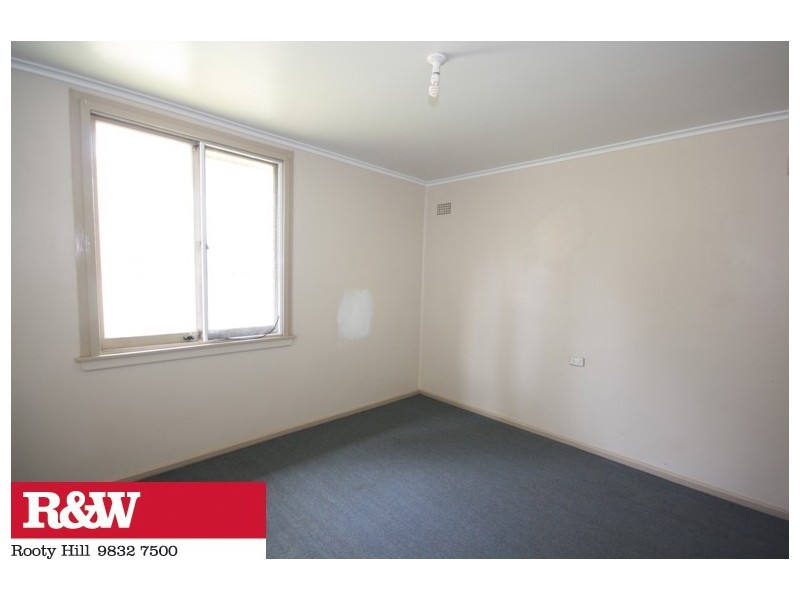 42 Eton Road, Cambridge Park NSW 2747