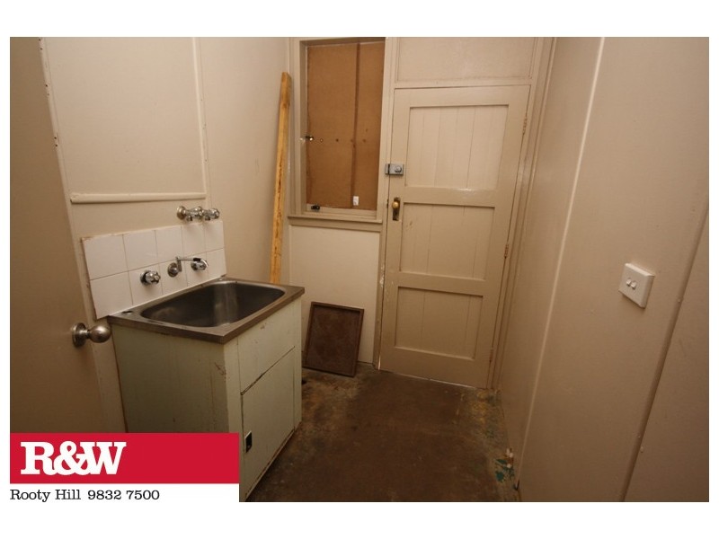 42 Eton Road, Cambridge Park NSW 2747