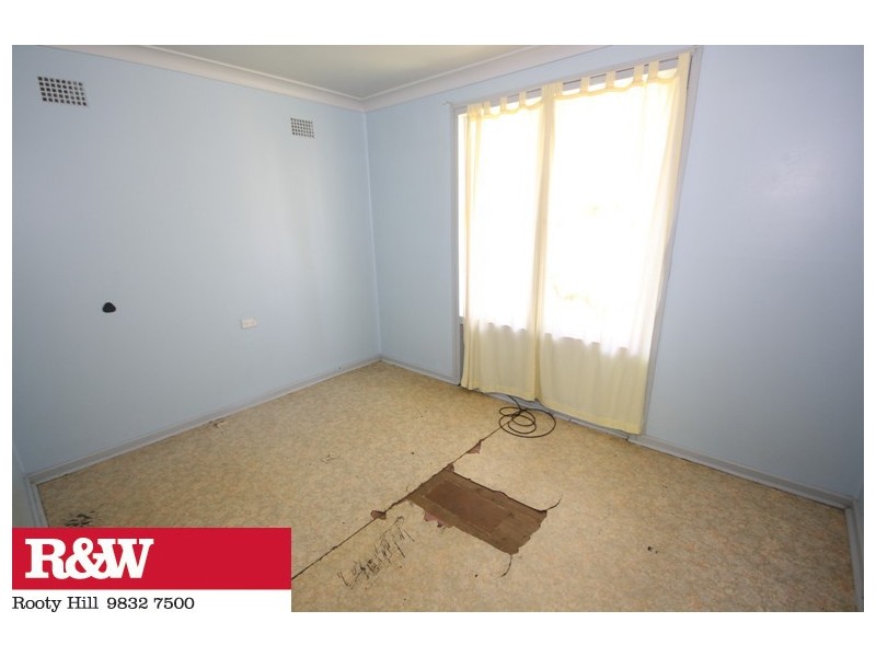 24 Livingston Avenue, Dharruk NSW 2770