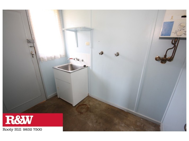 24 Livingston Avenue, Dharruk NSW 2770