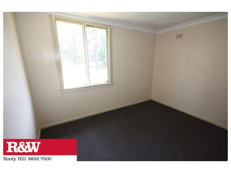 19 Forrester Road, Lethbridge Park NSW 2770