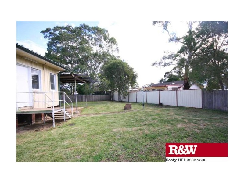 6 Antill Place, Blackett NSW 2770