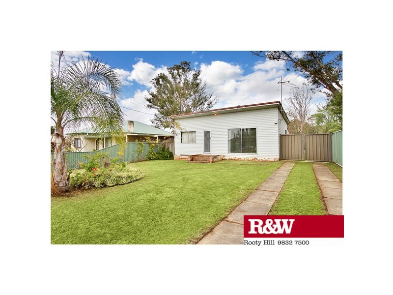 88 Eton Road, Cambridge Park NSW 2747