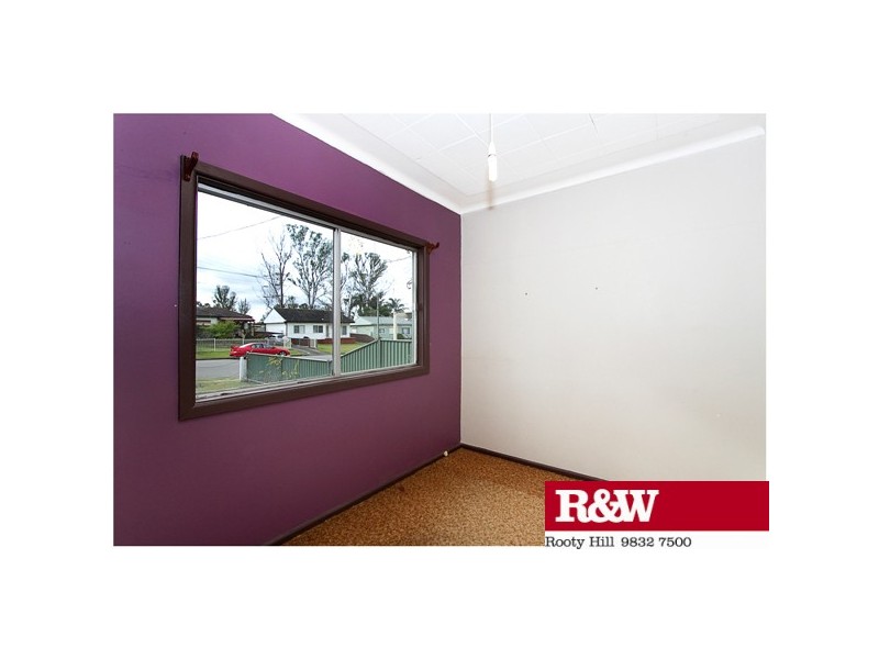 88 Eton Road, Cambridge Park NSW 2747