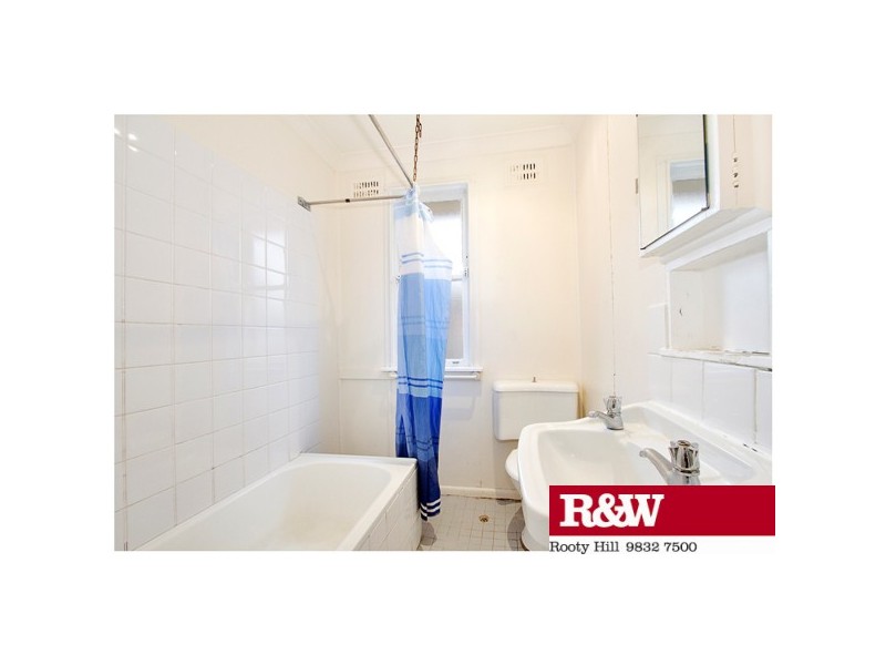 19 Manila Road, Lethbridge Park NSW 2770