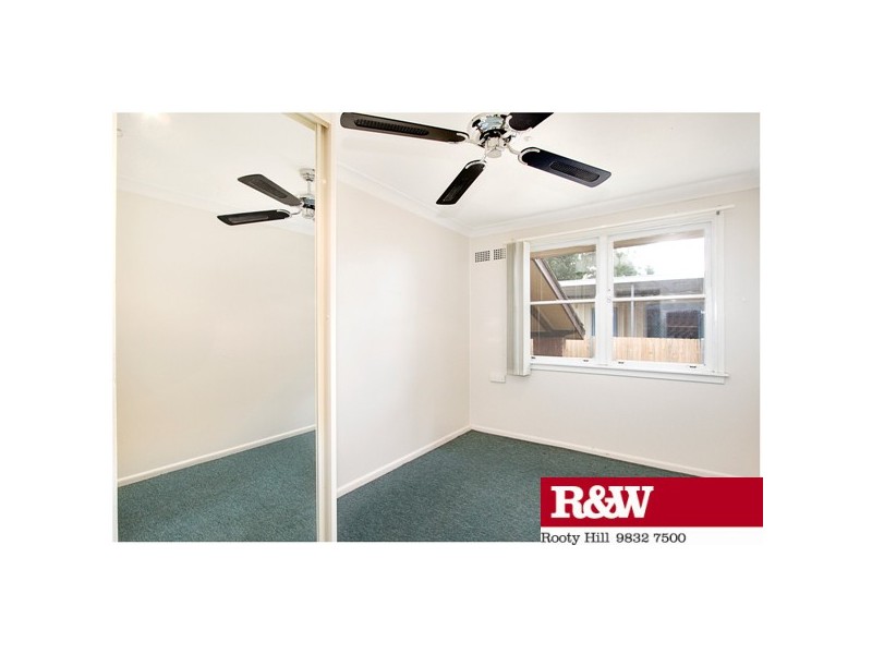 19 Manila Road, Lethbridge Park NSW 2770