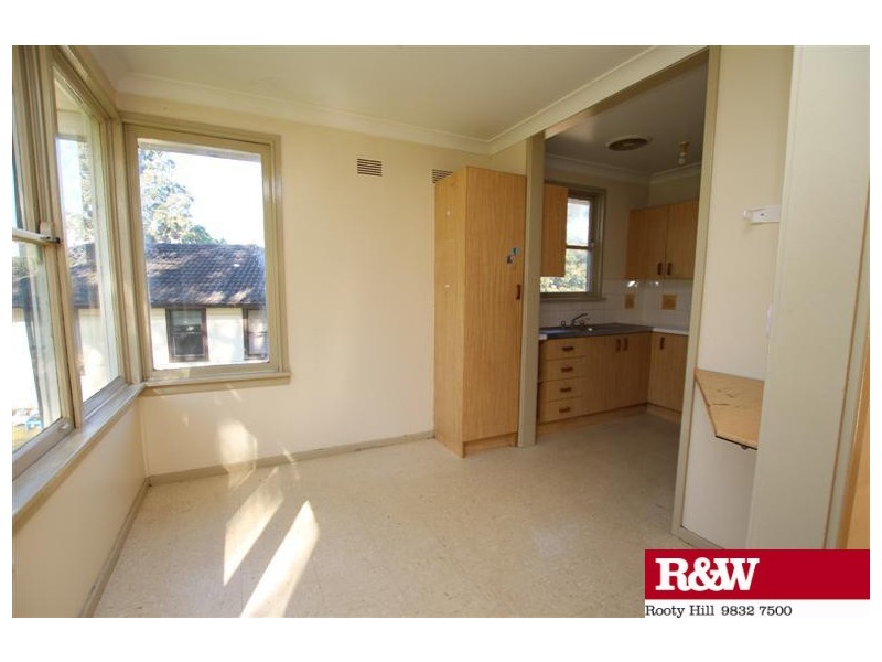 6 Law Crescent, Tregear NSW 2770