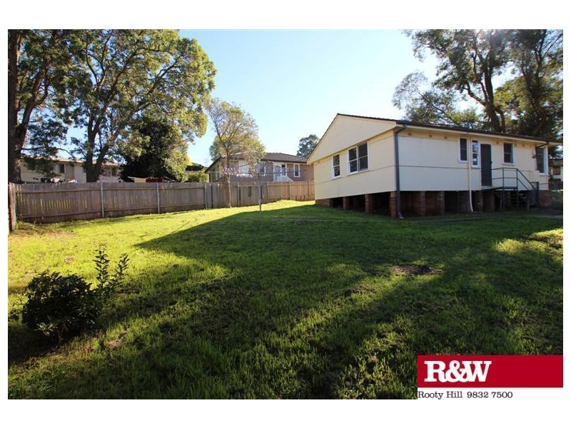 6 Law Crescent, Tregear NSW 2770