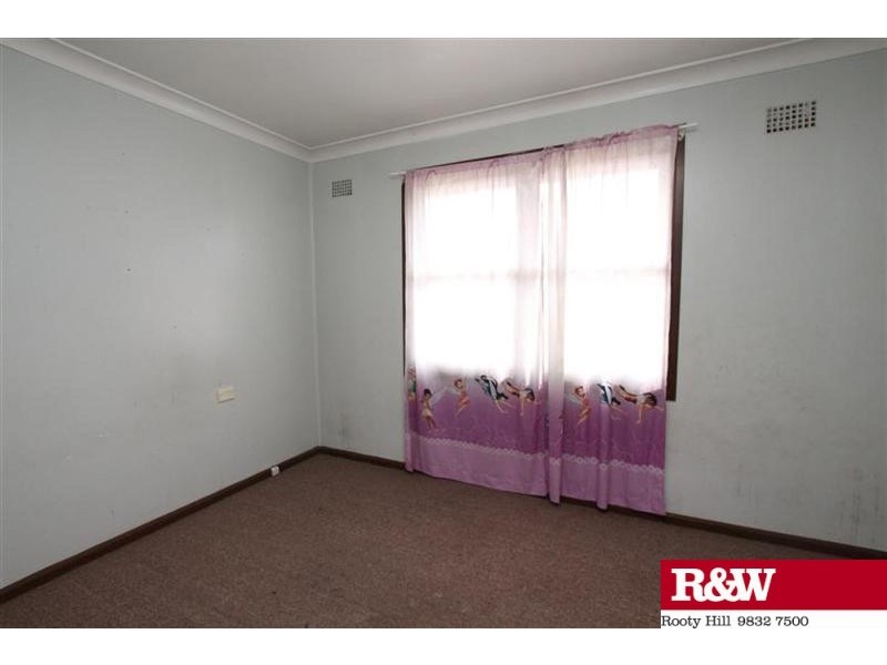 42 Niland Crescent, Blackett NSW 2770