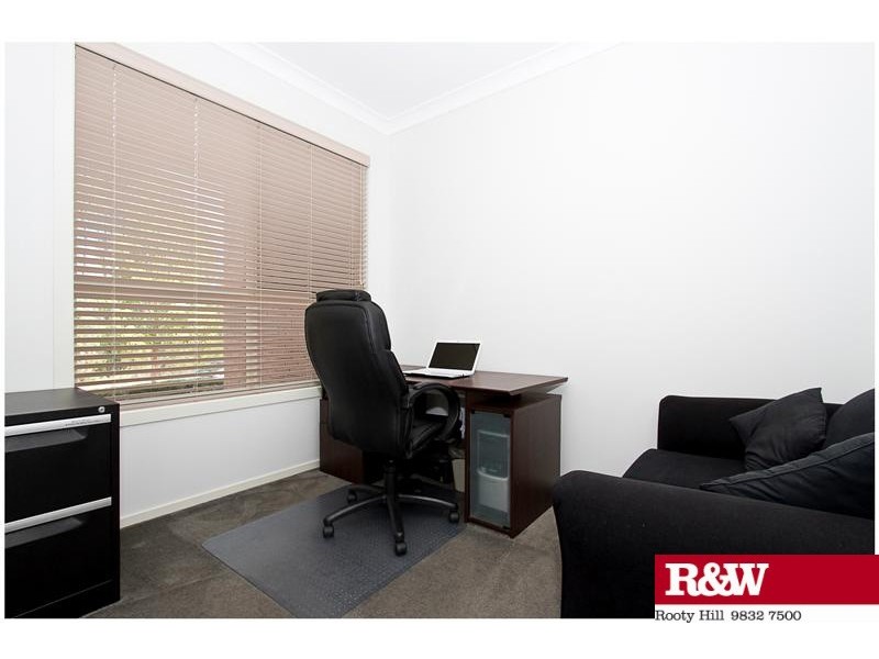 20 Montefiore Avenue, West Hoxton NSW 2171