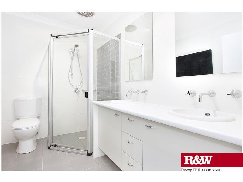 20 Montefiore Avenue, West Hoxton NSW 2171