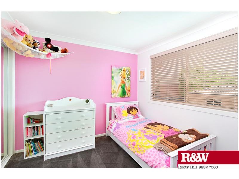 20 Montefiore Avenue, West Hoxton NSW 2171