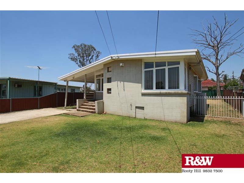 12 Webb Place, Blackett NSW 2770