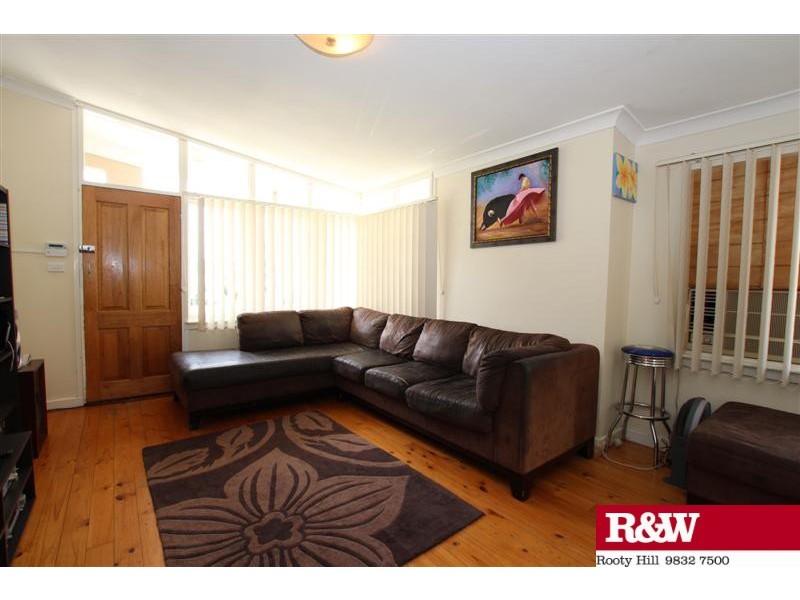 12 Webb Place, Blackett NSW 2770