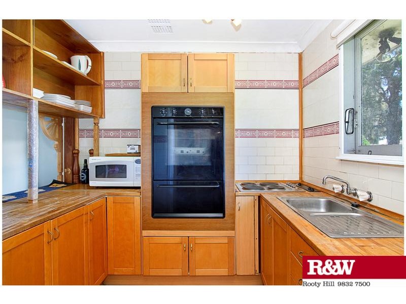 27 Manila Road, Lethbridge Park NSW 2770