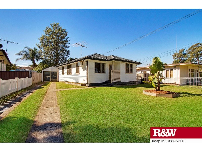 7 Luzon Avenue, Lethbridge Park NSW 2770