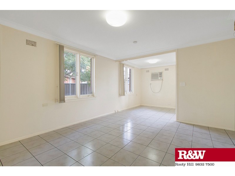 3 Riddell Crescent, Blackett NSW 2770