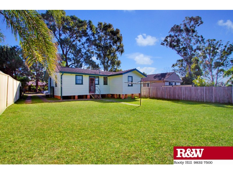 44 Tarawa Road, Lethbridge Park NSW 2770