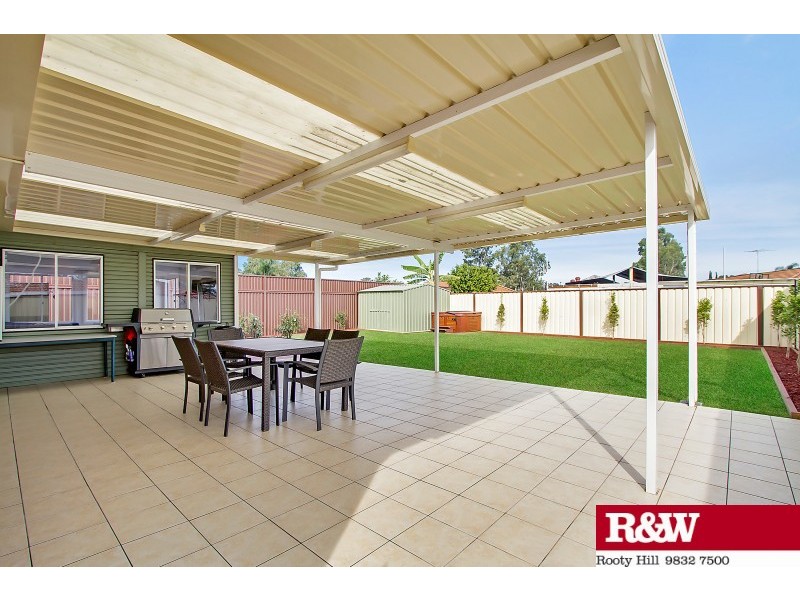 4 Hoffman Place, Oakhurst NSW 2761