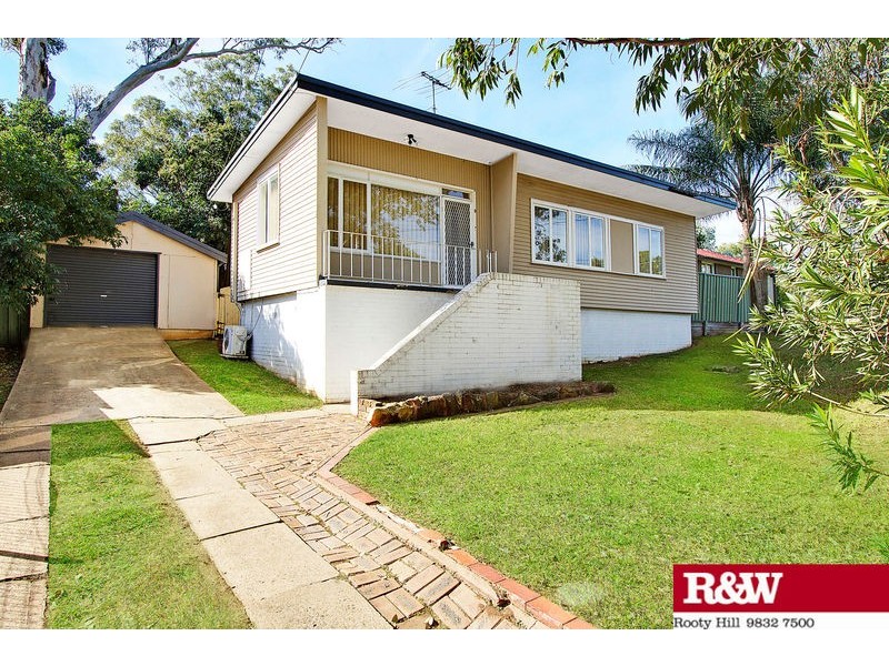 9 Kista Dan Avenue, Tregear NSW 2770