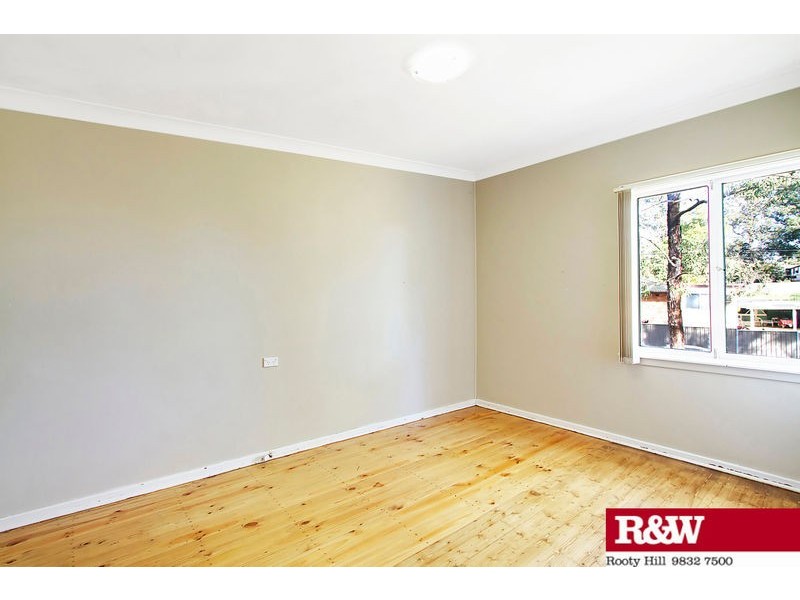 9 Kista Dan Avenue, Tregear NSW 2770