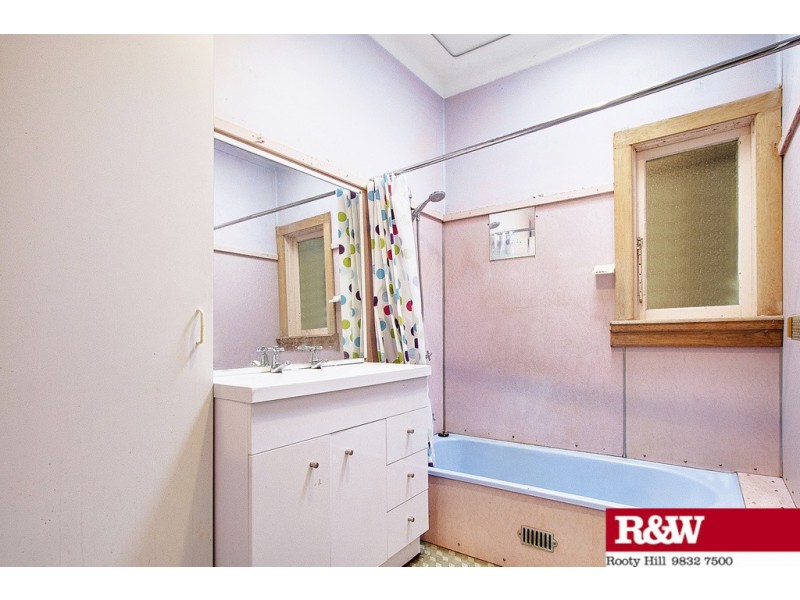 166 Oxford Street, Cambridge Park NSW 2747