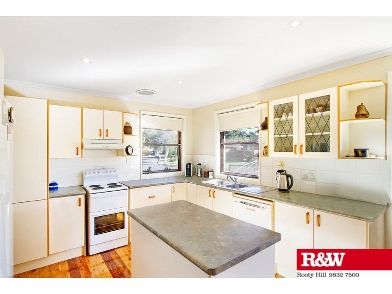 14 Canna Place, Quakers Hill NSW 2763
