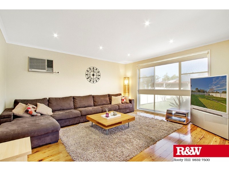 14 Canna Place, Quakers Hill NSW 2763