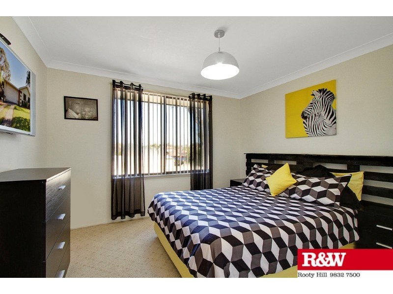 11 Newnham Street, Dean Park NSW 2761