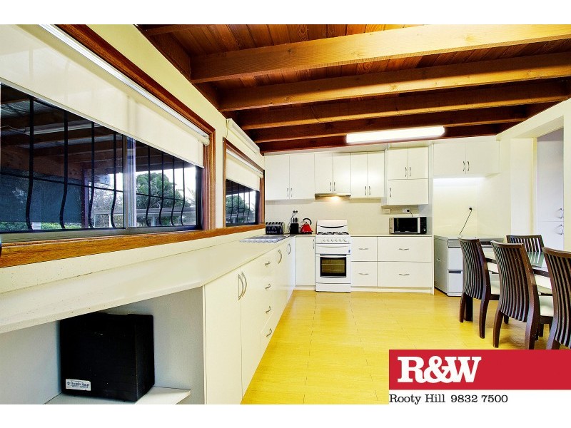 6 Woodside Avenue, Blacktown NSW 2148